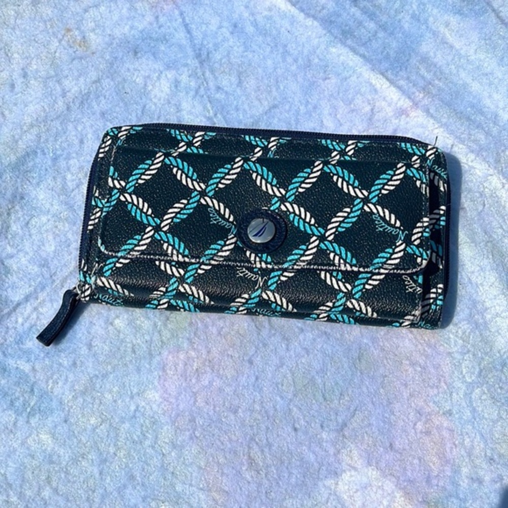Nautica RFID Protection Wallet